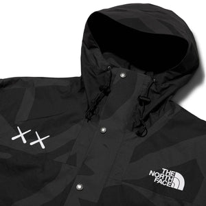 XX KAWS RETRO 1986 MOUNTAIN JACKET TNF BLACK | Bodega